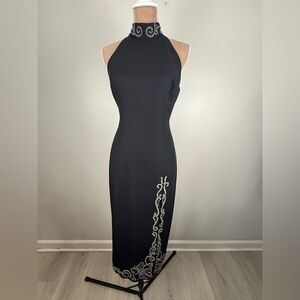 Vintage Elegant Black Evening Gown with Beaded Accent. Liz Claiborne